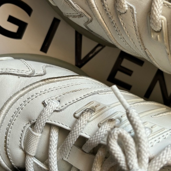Givenchy Chito Sneakers - Picture 9 of 15